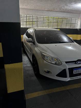 FORD FOCUS 2.0 TITANIUM SEDAN 16V FLEX 4P POWERSHIFT